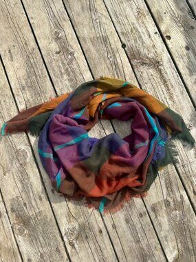 Women's fashion scarf